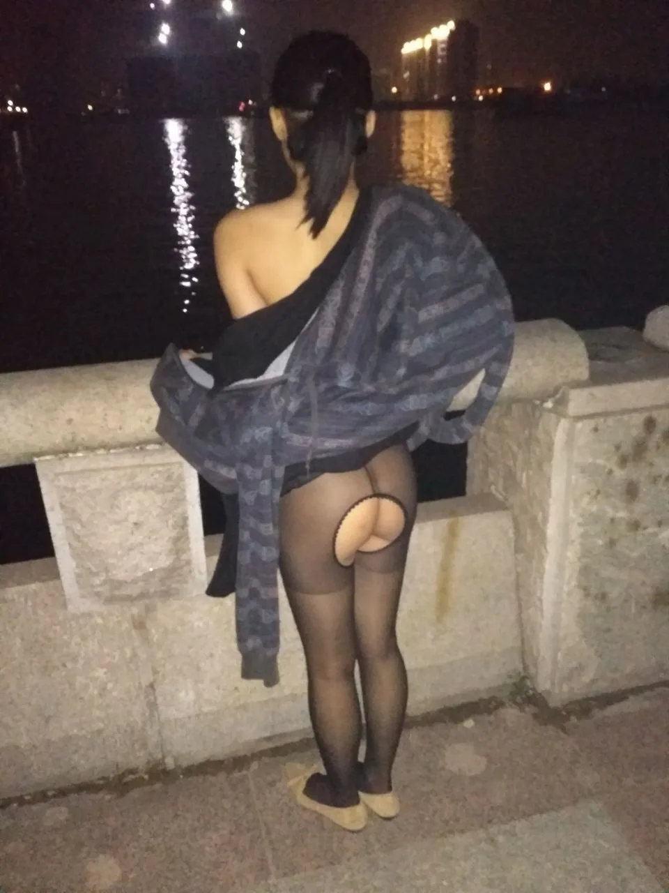 每一个女大都需要被开发 才能真正成为你胯下的骚狗狗[23P]